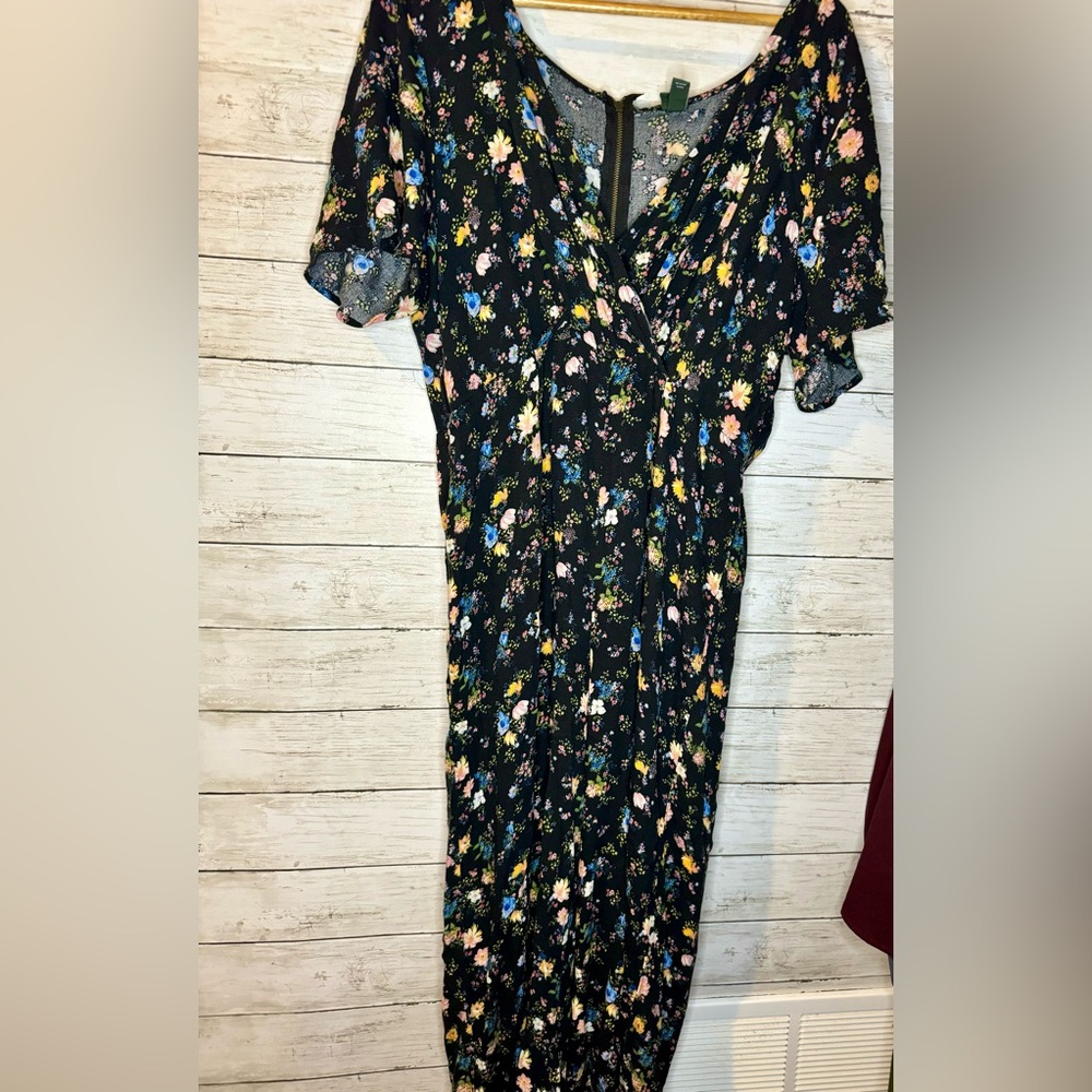 Wild Fable black pantsuit/jumpsuit/romper size XL. Cute for a wedding!